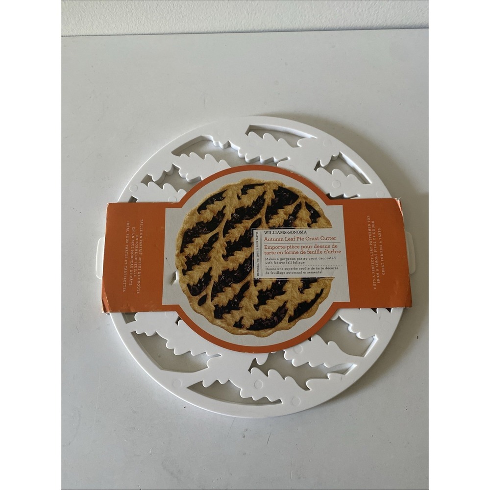 New Williams Sonoma 12'' Autumn Leaf Design Pie Crust Cutter Baking Tool